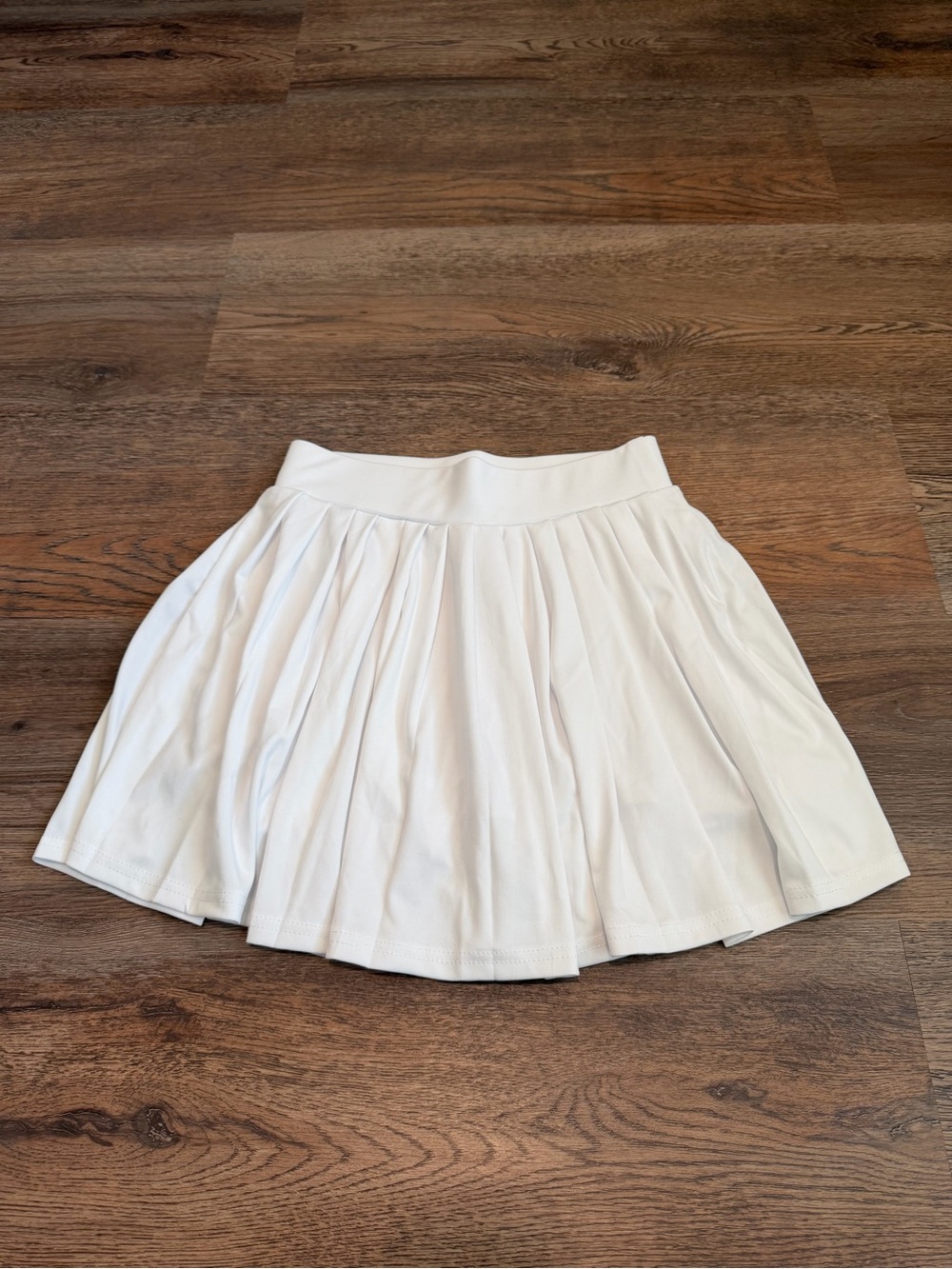 Indero Active Pleated Tennis Skort White Size Medium Built-In Shorts
